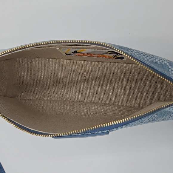 Loius Vuitton Denim Damier Limited Ed. Large Pouch - COA included - Picture 15 of 16